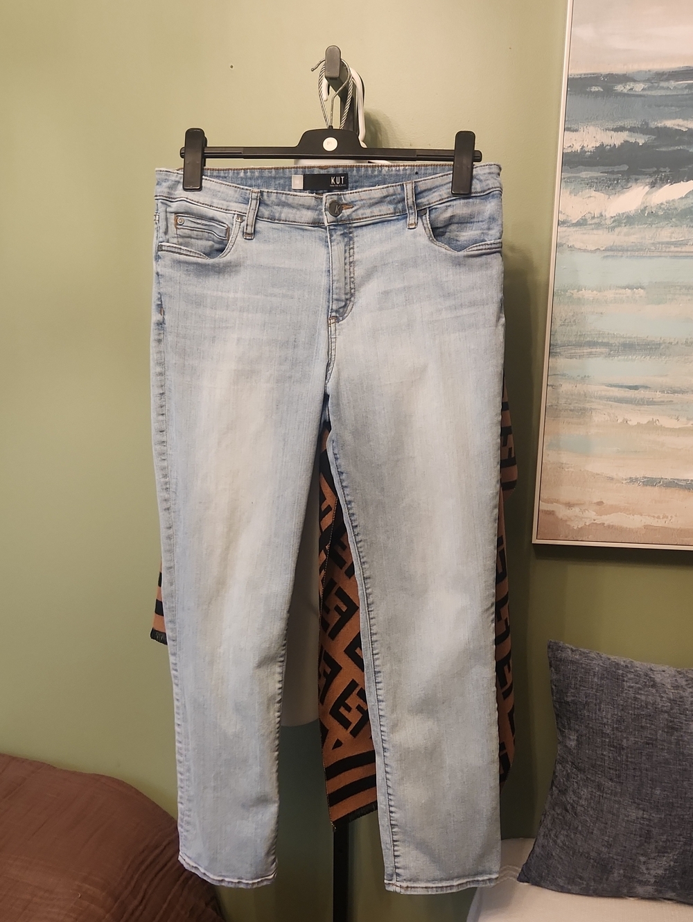 Kut from the Kloth Light Blue Cropped Women's Jeans